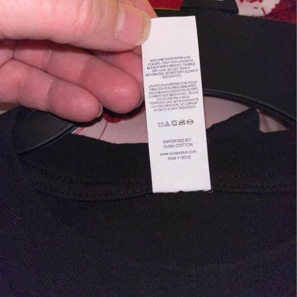 “Friends” Graphic Tee, Adult Small - Picture 4 of 5